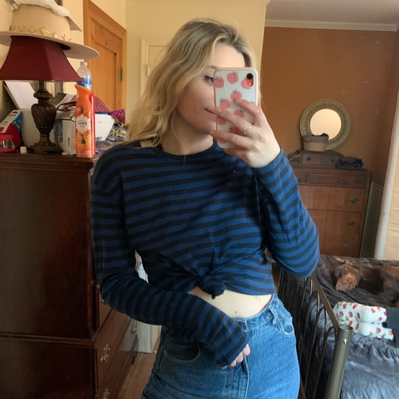 CEDAR WOOD LONG SLEEVE - Picture 4 of 8